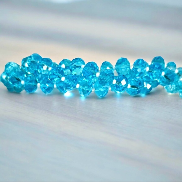 Stunning Blue & White Beaded Statement Necklace - Picture 4 of 15